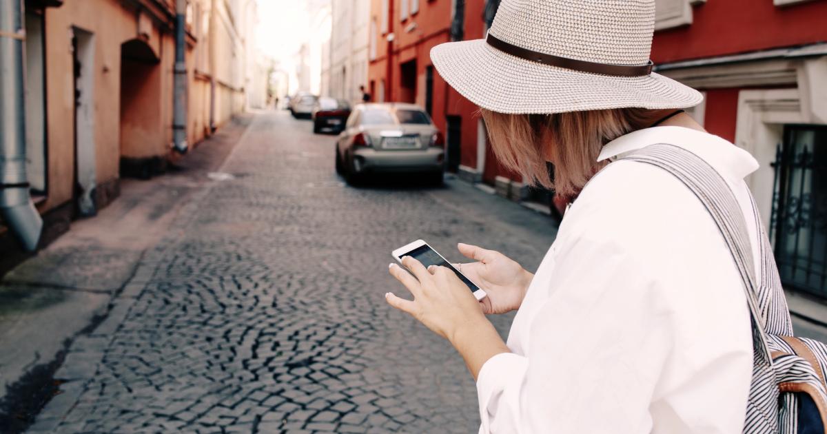 Navigating via phone abroad
